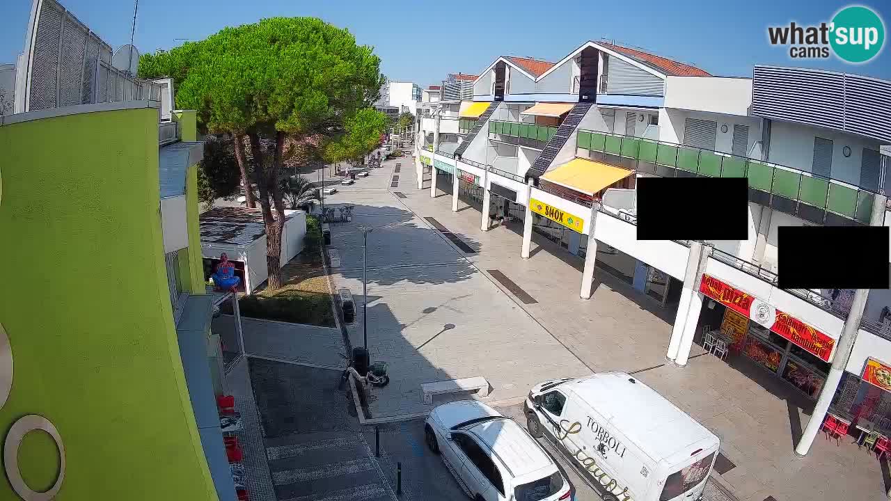 Spletna kamera Bibione Nakupovalna ulica – v živo