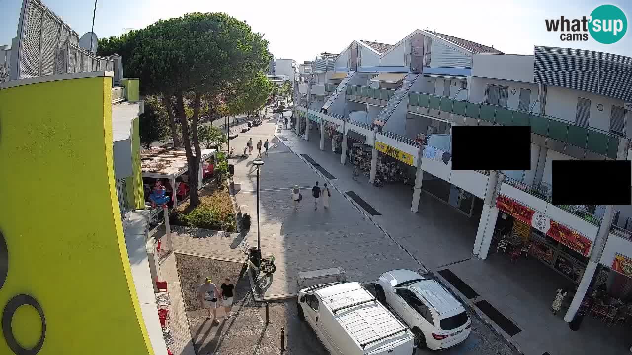 Bibione Shopping Street Webcam – Live View
