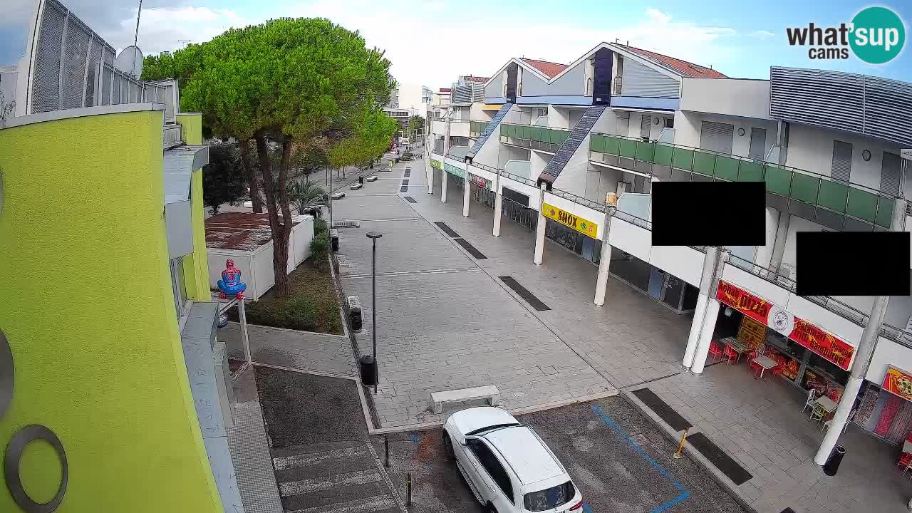 Webcam Rue Commerçante de Bibione – Vue en direct