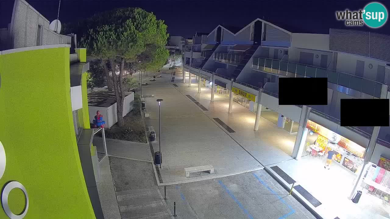 Bibione Shopping Street Webcam – Live View