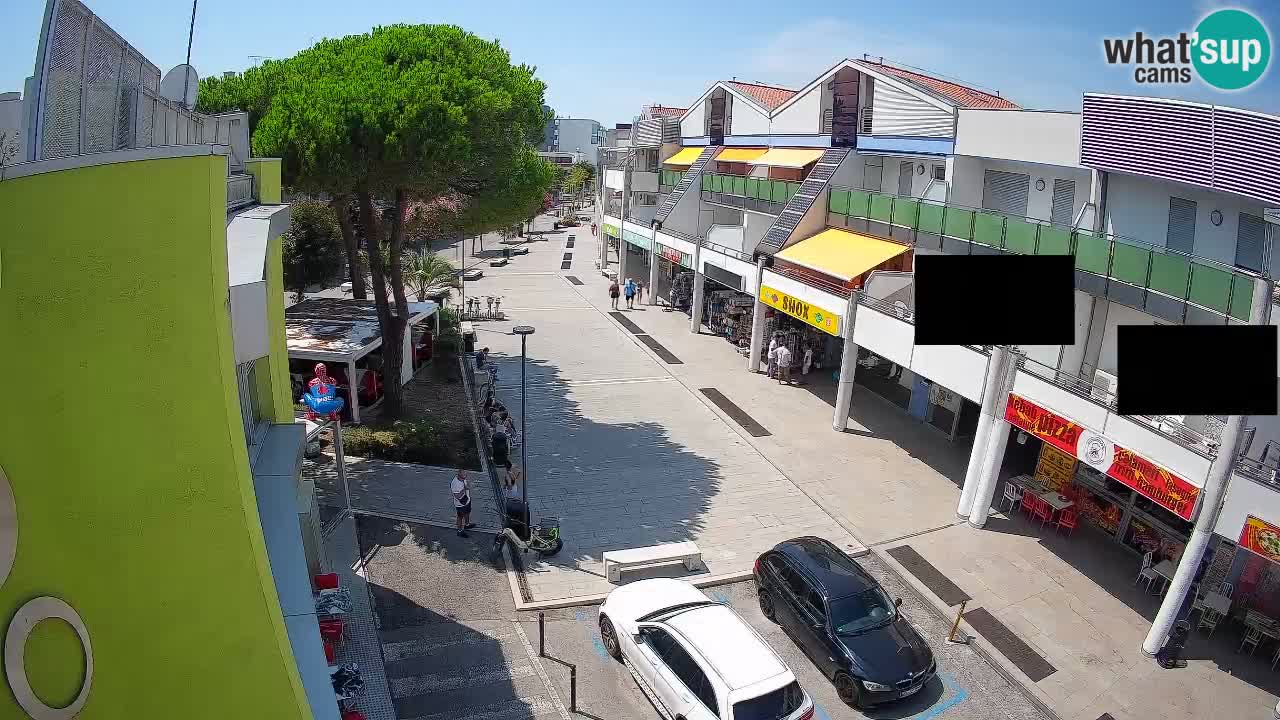 Bibione Shopping Street Webcam – Live View
