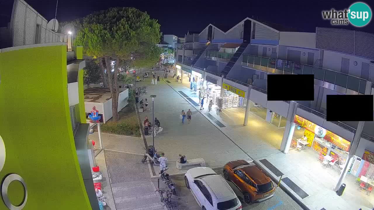 Bibione Shopping Street Webcam – Live View