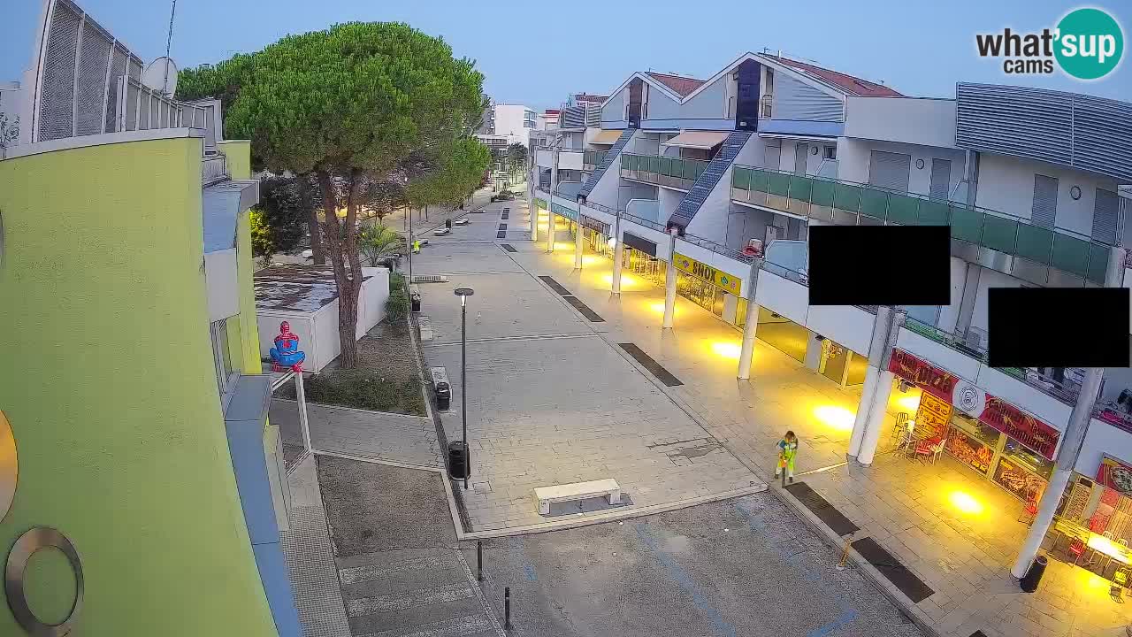 Webcam Via dello Shopping Bibione – Diretta Live