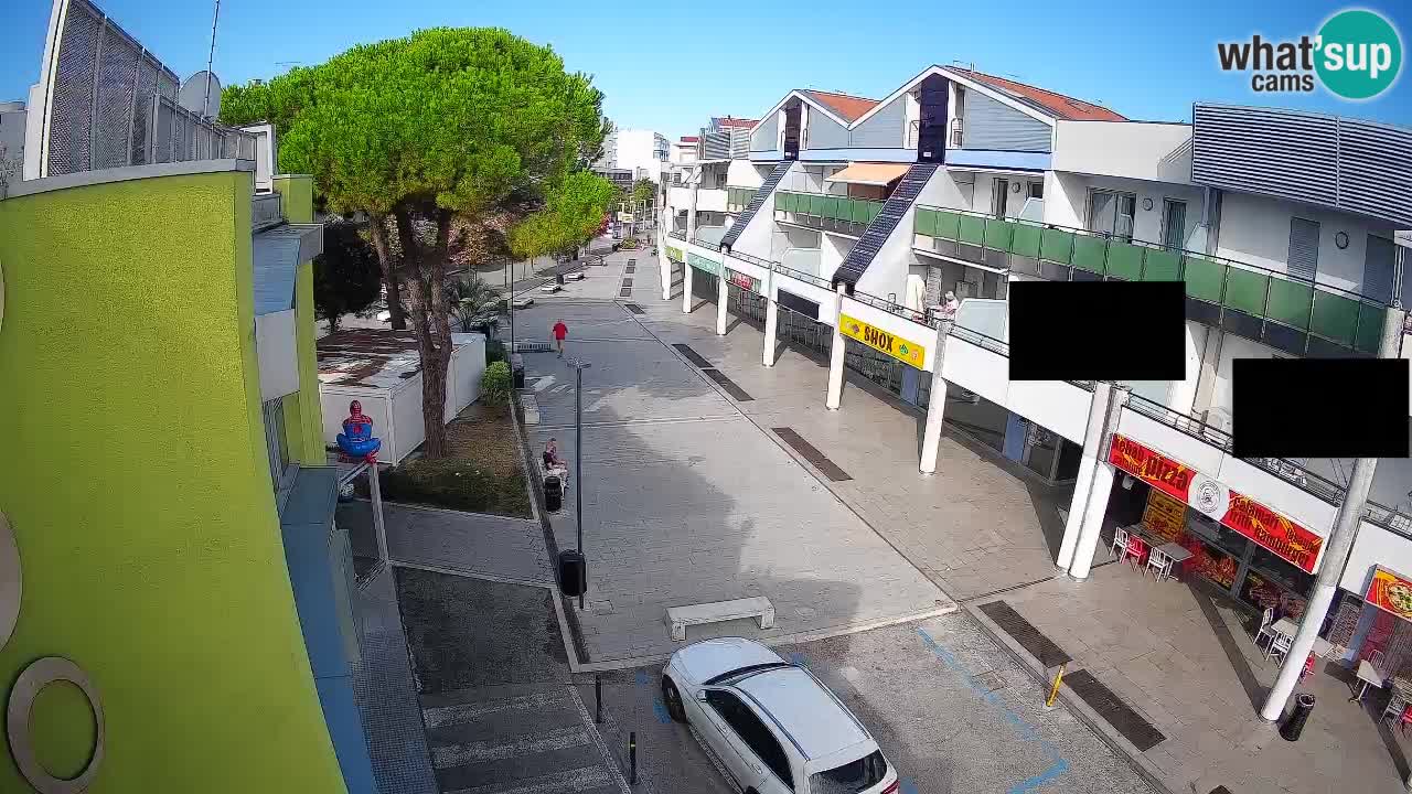 Bibione Shopping Street Webcam – Live View