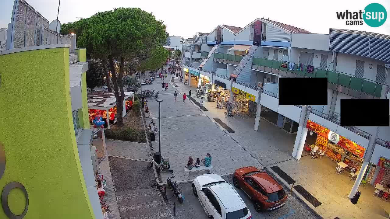 Webcam Via dello Shopping Bibione – Diretta Live