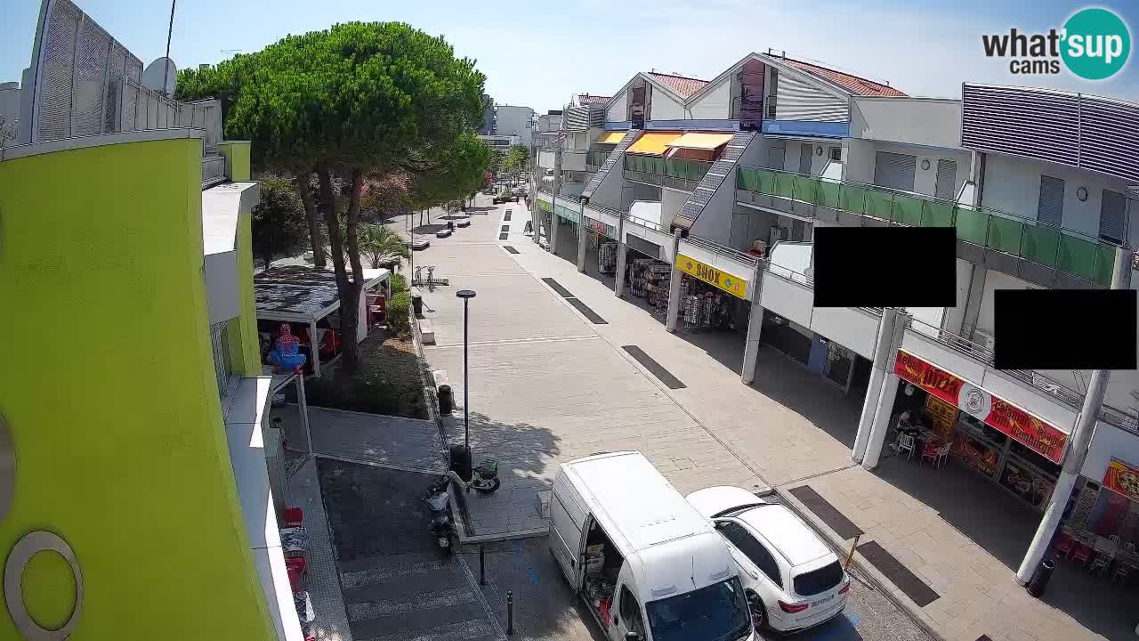 Bibione Shopping Street Webcam – Live View