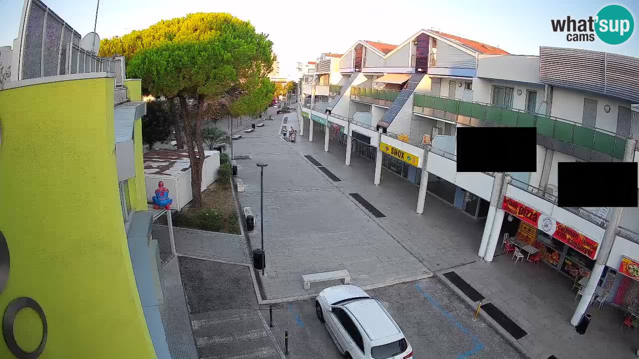 Web kamera Bibione – Trgovačka ulica uživo