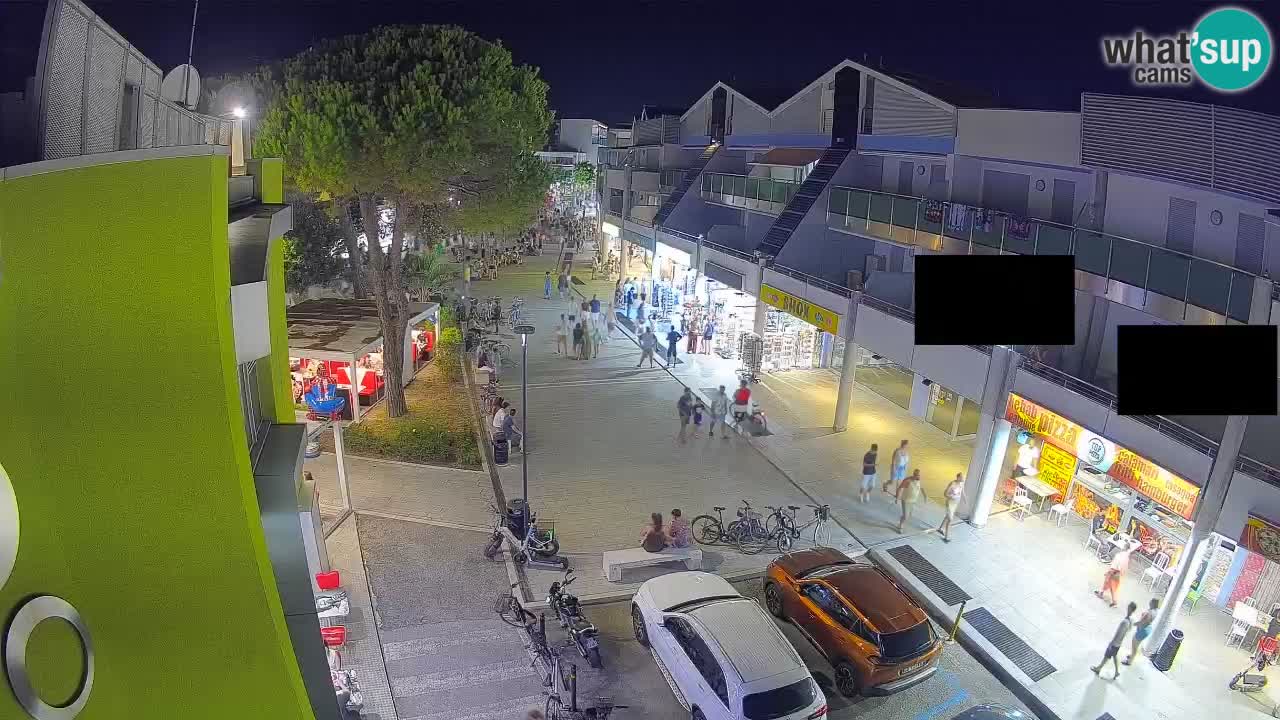 Bibione Shopping Street Webcam – Live View