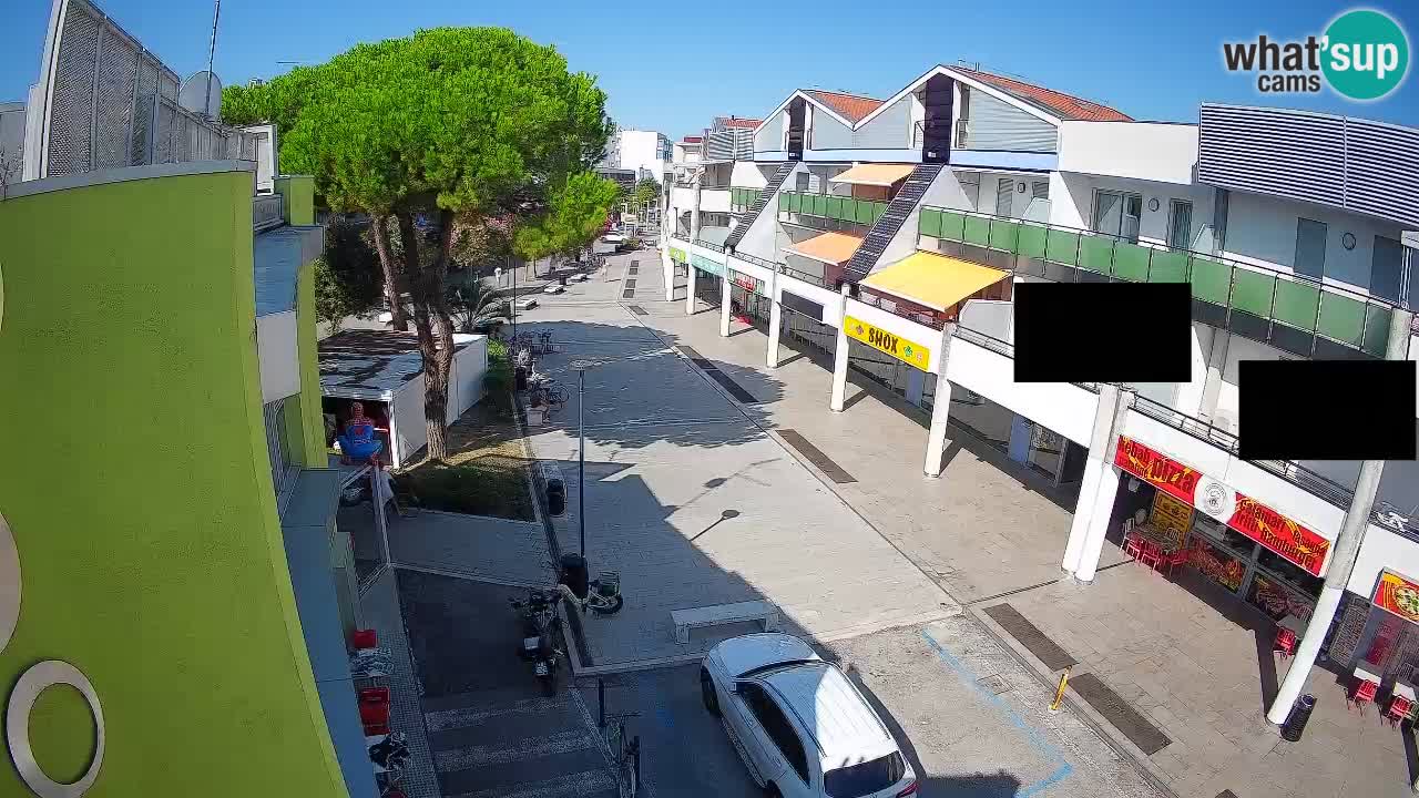Bibione Shopping Street Webcam – Live View