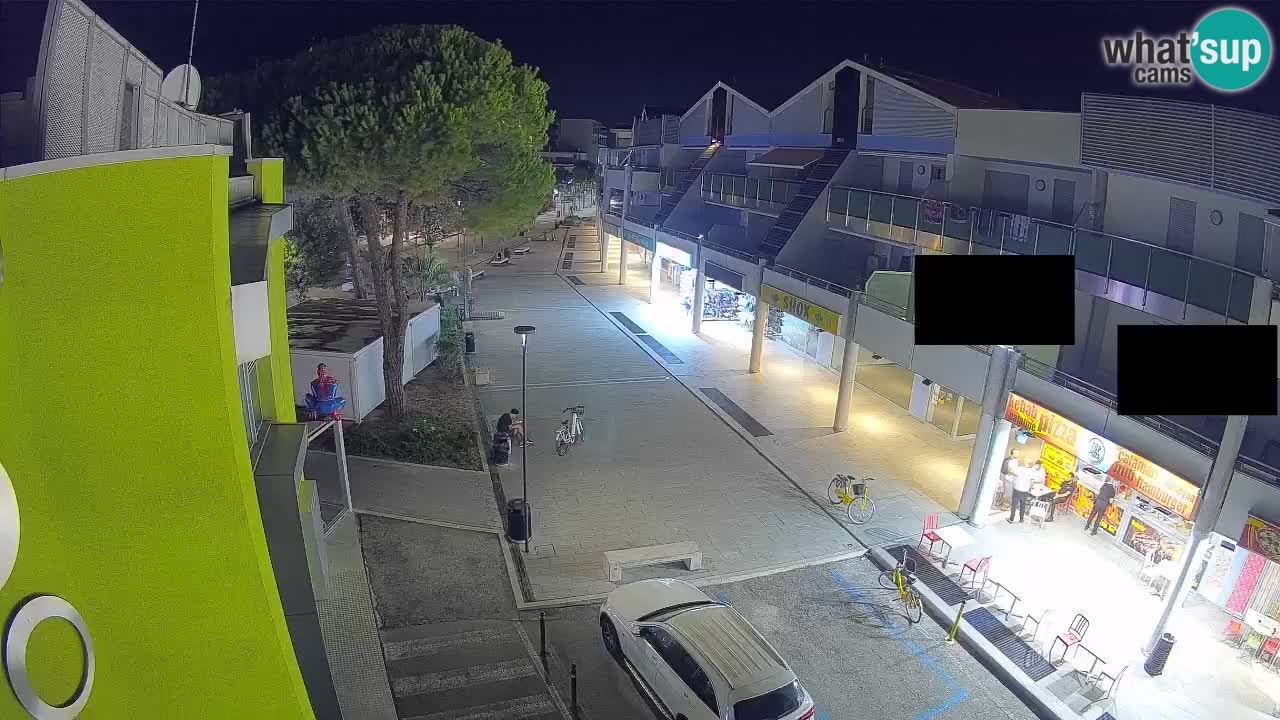 Spletna kamera Bibione Nakupovalna ulica – v živo