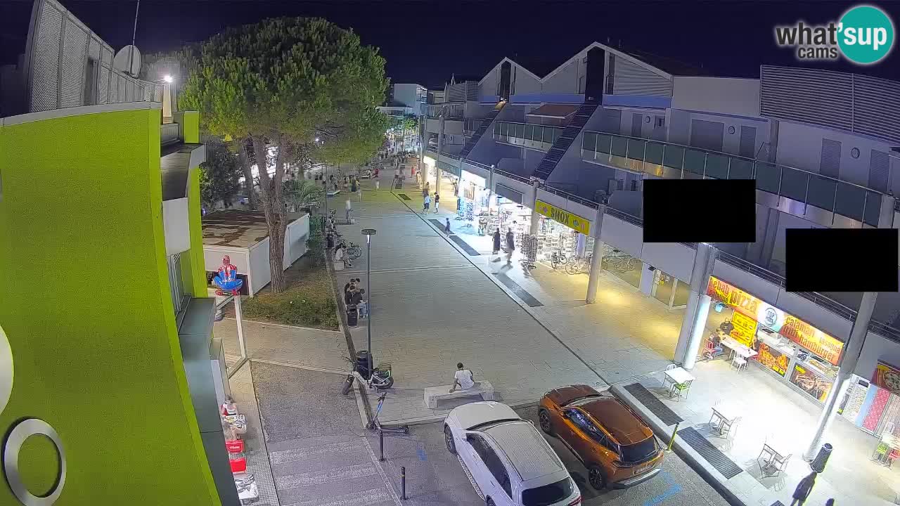 Bibione Shopping Street Webcam – Live View