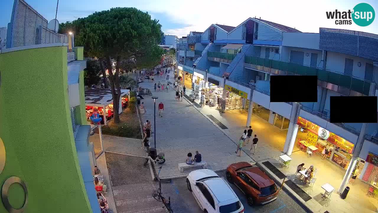 Spletna kamera Bibione Nakupovalna ulica – v živo