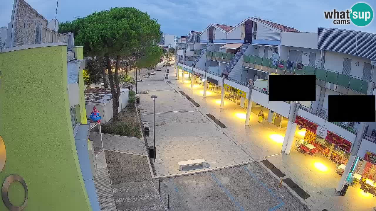 Bibione Shopping Street Webcam – Live View