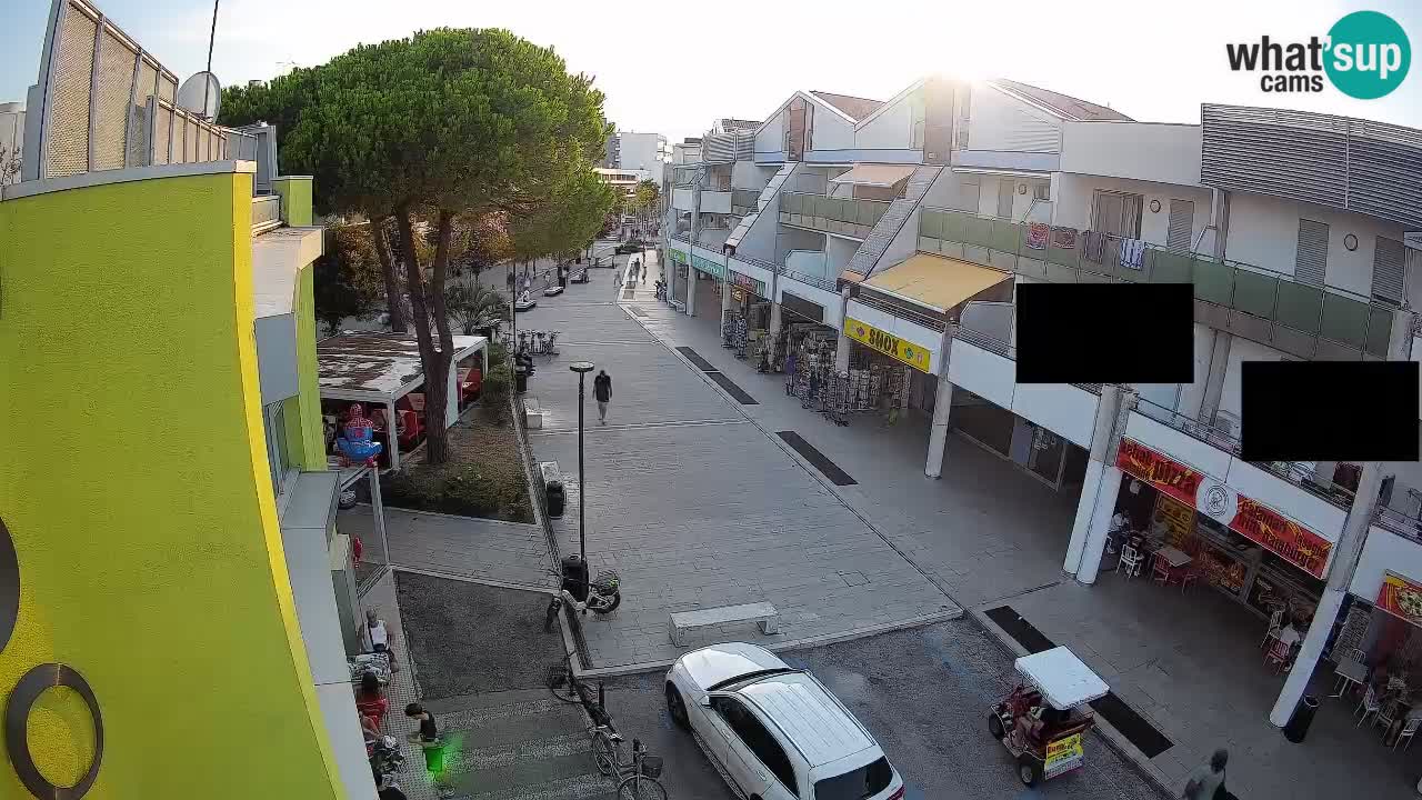 Webcam Via dello Shopping Bibione – Diretta Live