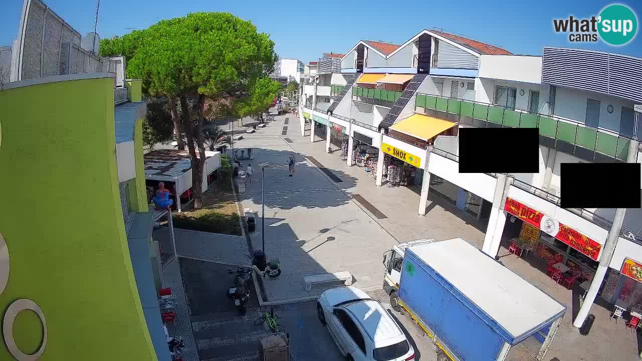 Bibione Shopping Street Webcam – Live View