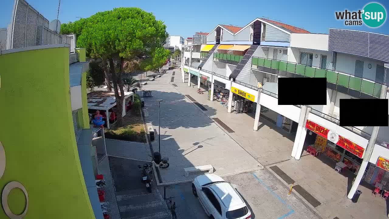 Bibione Shopping Street Webcam – Live View