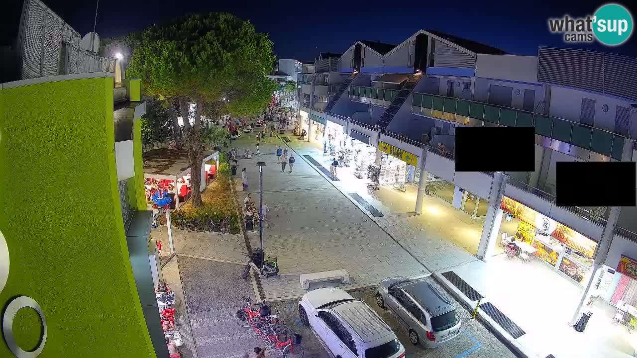 Bibione Shopping Street Webcam – Live View