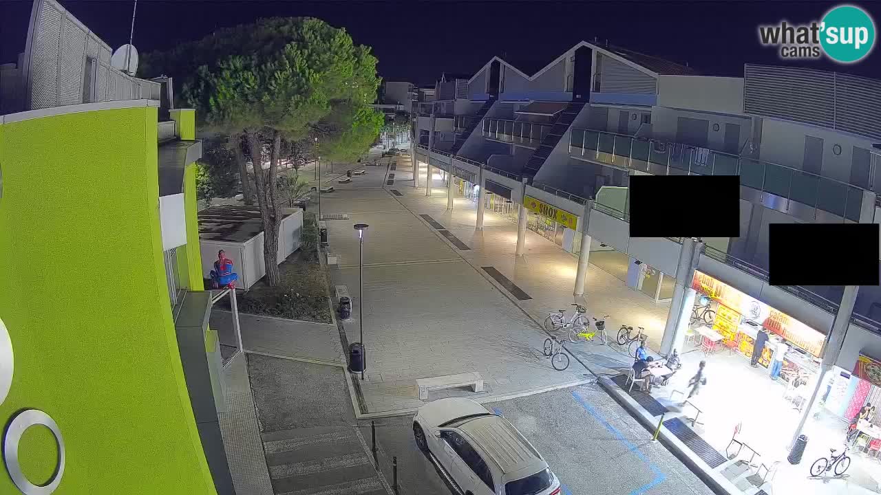 Bibione Shopping Street Webcam – Live View