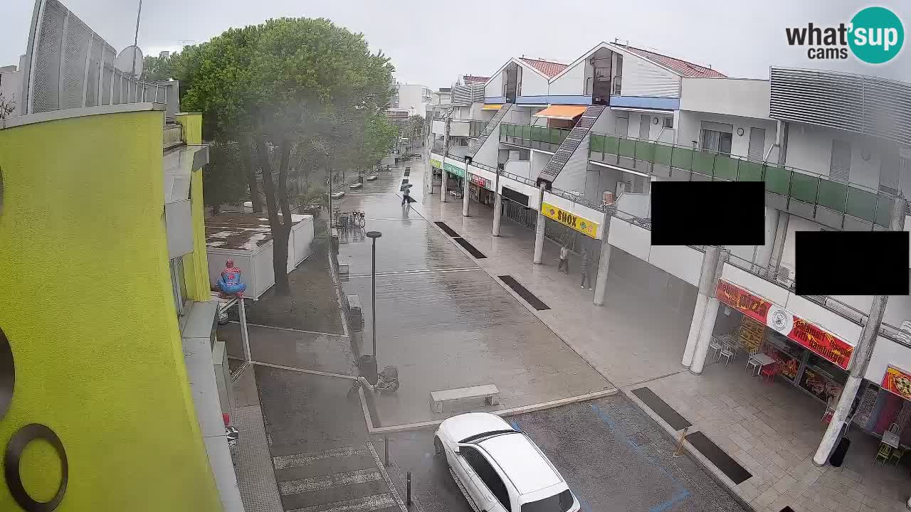 Spletna kamera Bibione Nakupovalna ulica – v živo