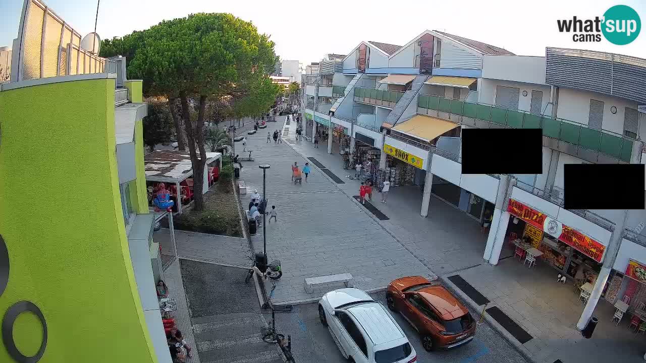 Webcam Via dello Shopping Bibione – Diretta Live