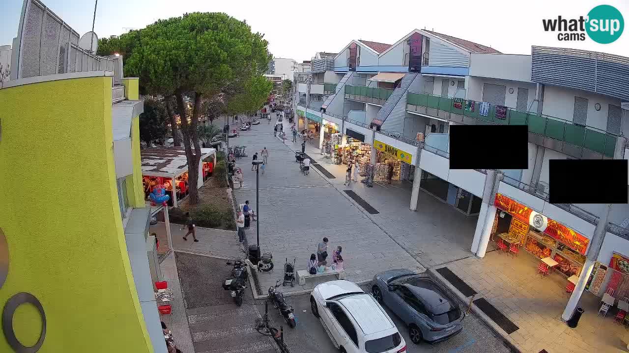 Webcam Rue Commerçante de Bibione – Vue en direct