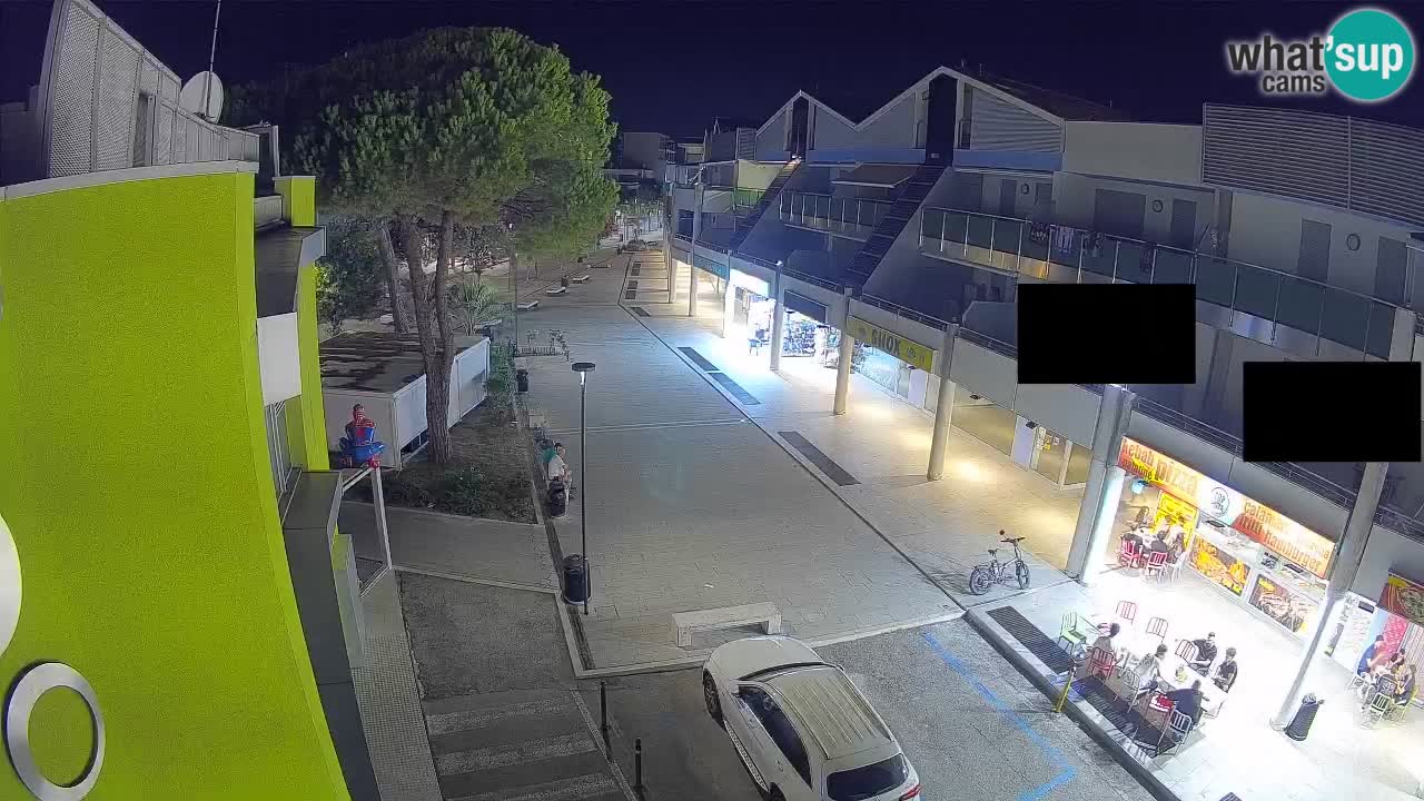 Bibione Shopping Street Webcam – Live View
