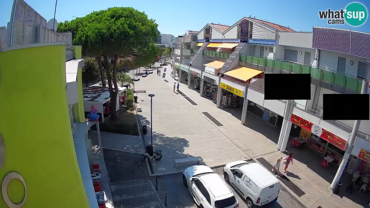 Bibione Shopping Street Webcam – Live View