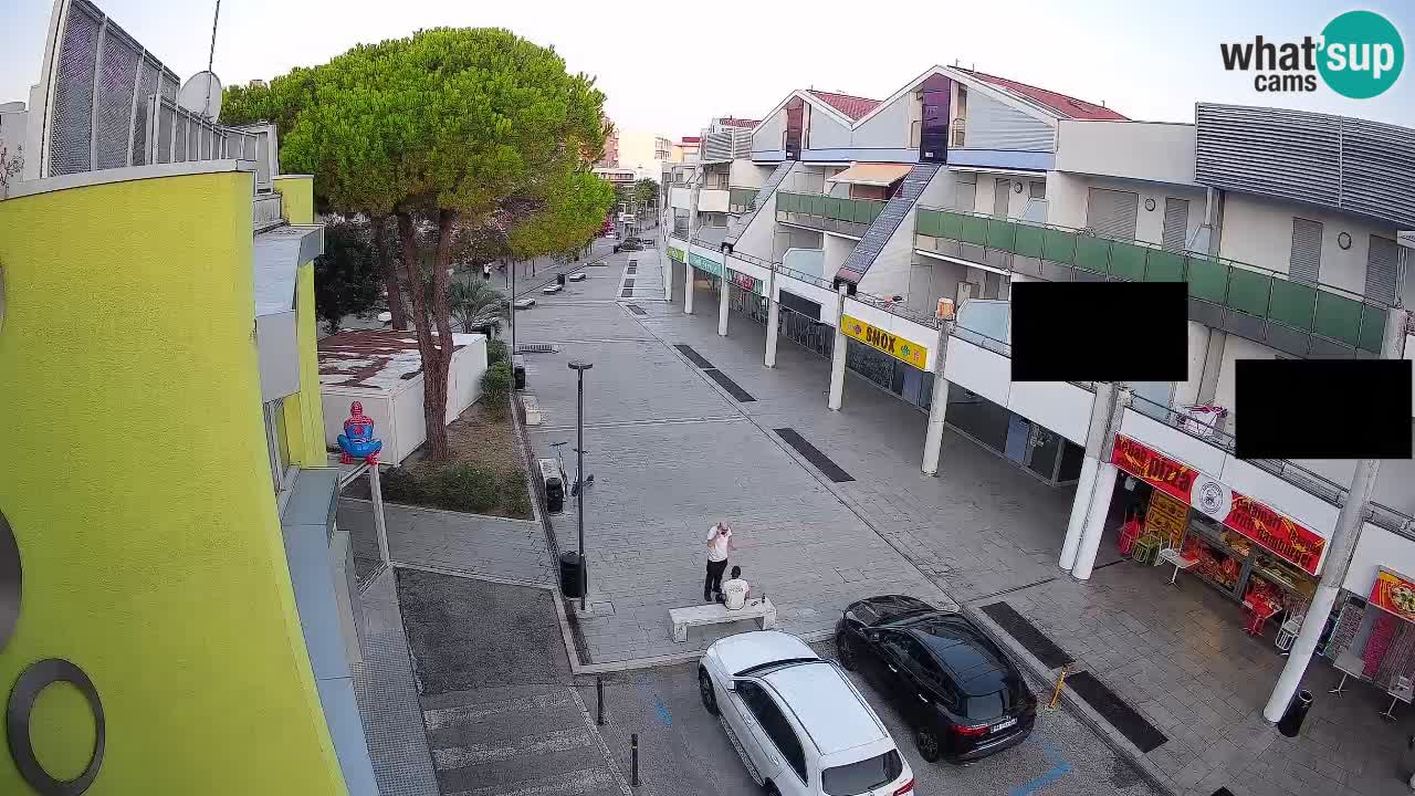 Web kamera Bibione – Trgovačka ulica uživo