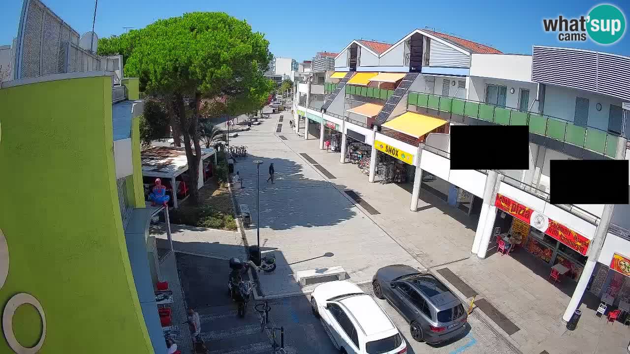 Bibione Shopping Street Webcam – Live View