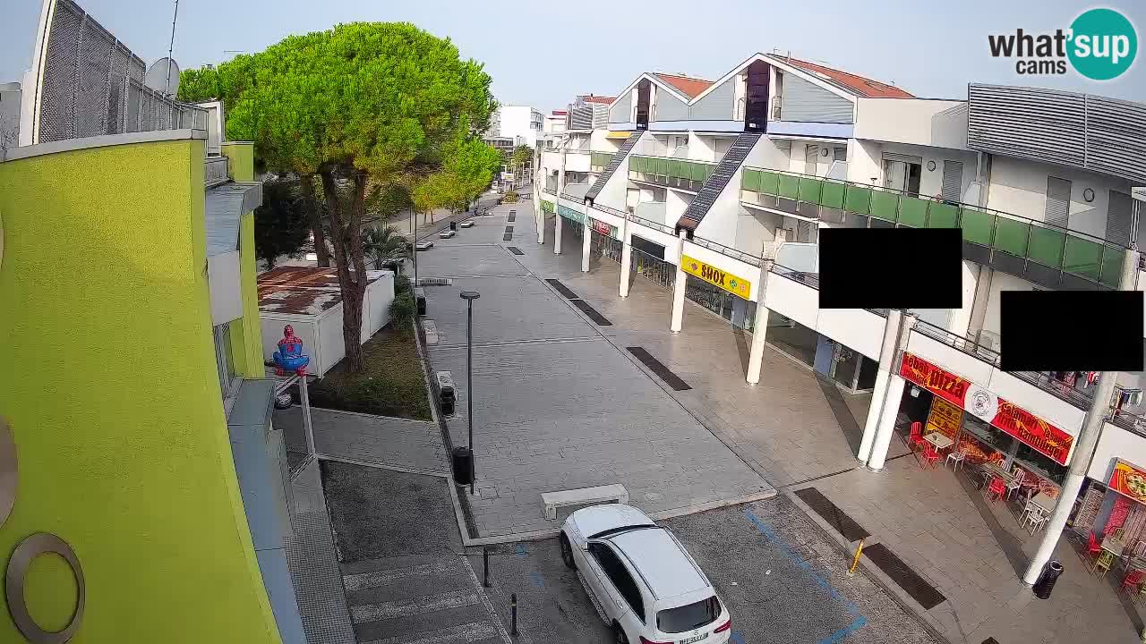 Webcam Rue Commerçante de Bibione – Vue en direct