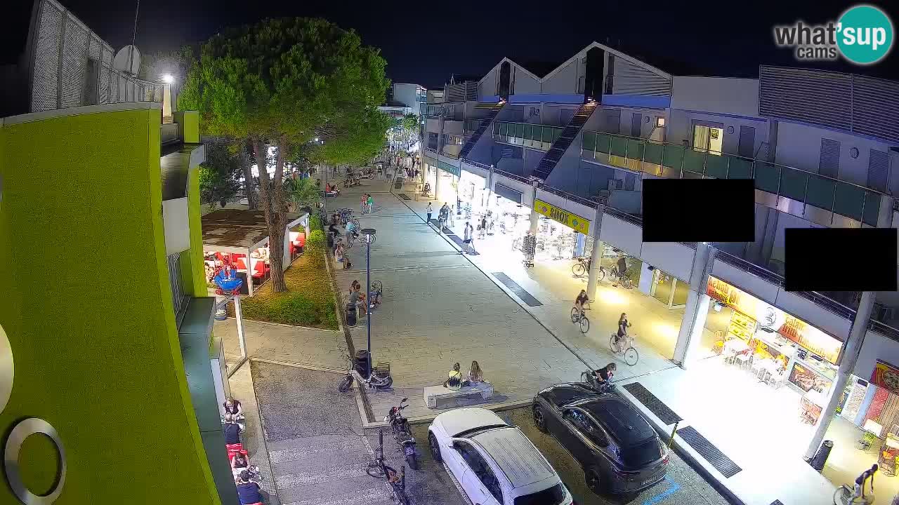 Spletna kamera Bibione Nakupovalna ulica – v živo