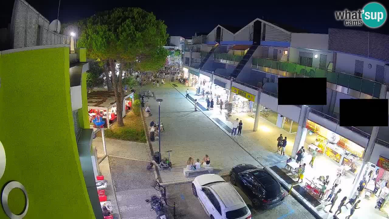 Bibione Shopping Street Webcam – Live View