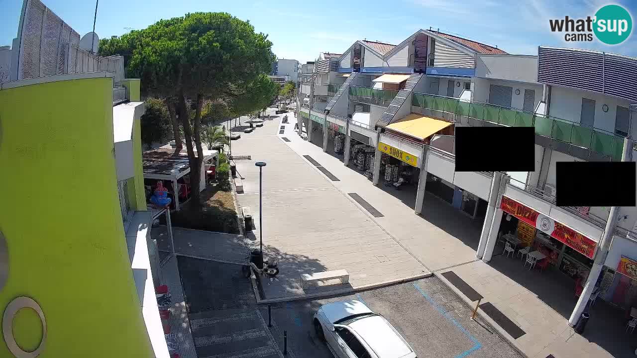 Bibione Shopping Street Webcam – Live View