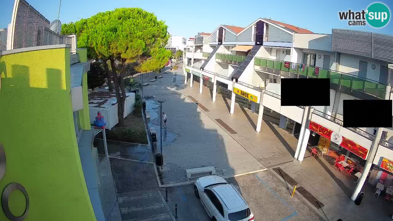 Webcam Rue Commerçante de Bibione – Vue en direct