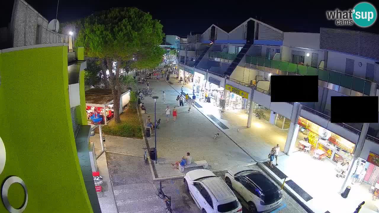 Bibione Shopping Street Webcam – Live View