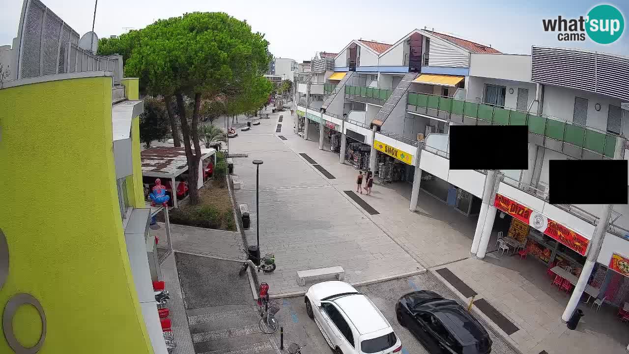 Bibione Shopping Street Webcam – Live View
