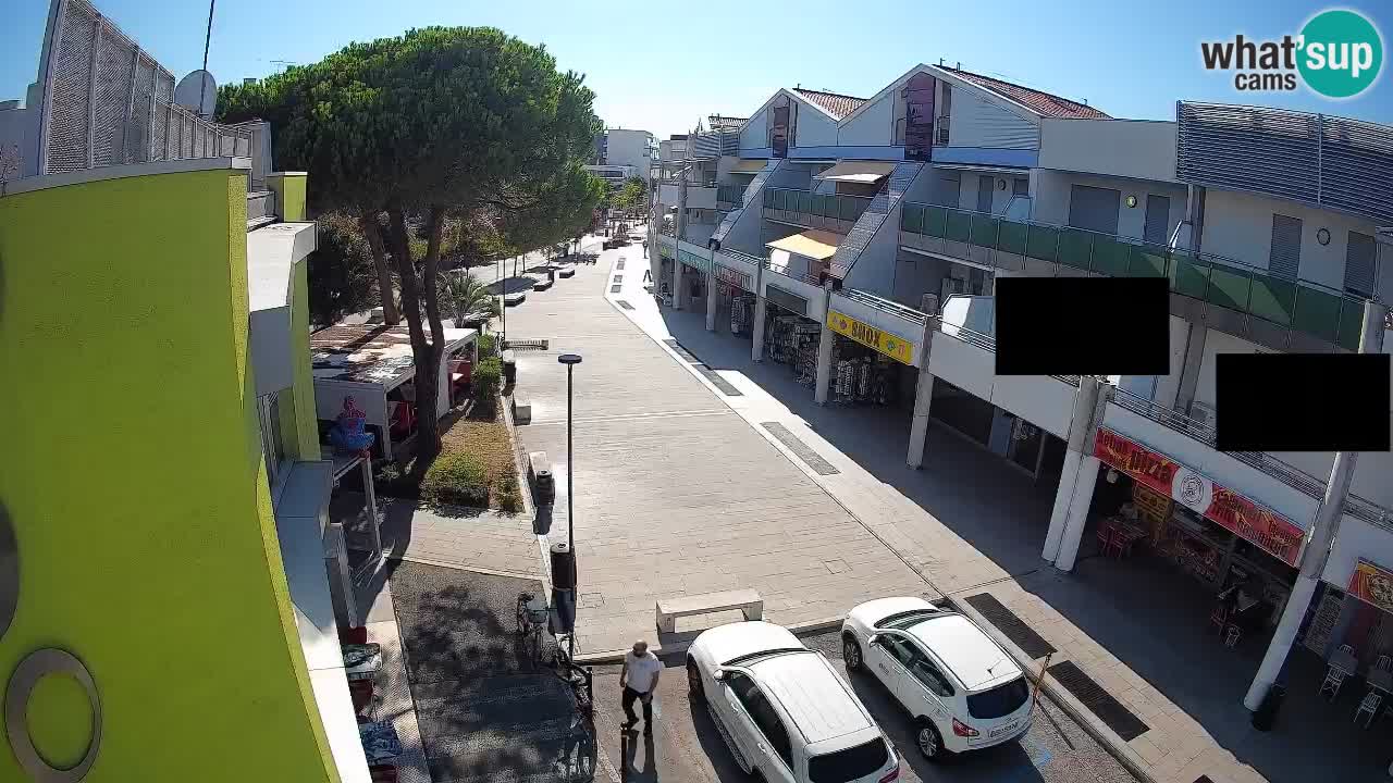 Bibione Shopping Street Webcam – Live View