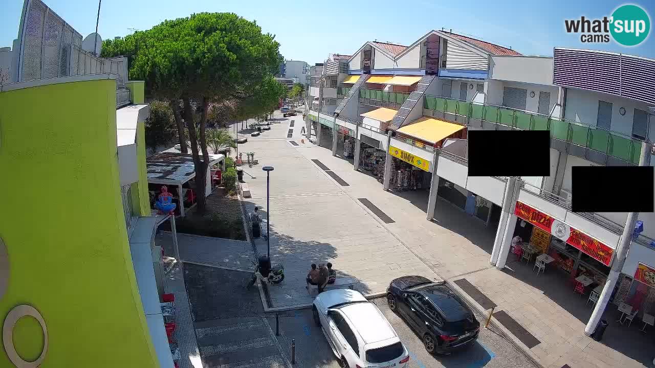 Bibione Shopping Street Webcam – Live View