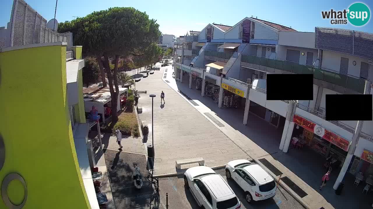 Bibione Shopping Street Webcam – Live View
