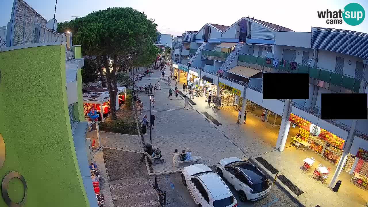 Spletna kamera Bibione Nakupovalna ulica – v živo
