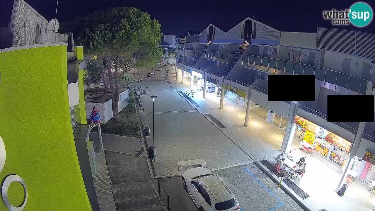Bibione Shopping Street Webcam – Live View