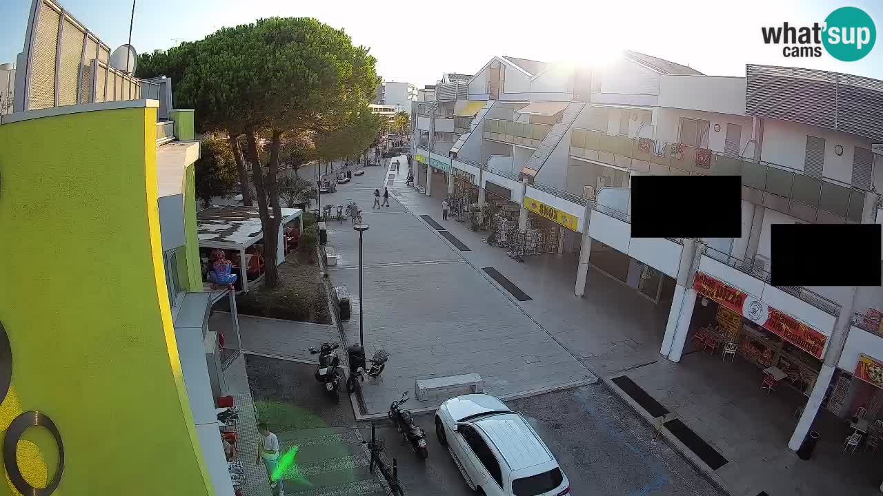 Webcam Rue Commerçante de Bibione – Vue en direct
