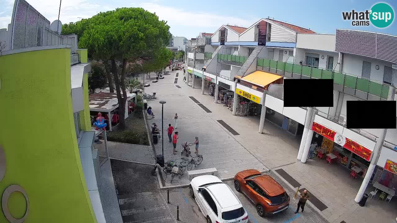 Bibione Shopping Street Webcam – Live View