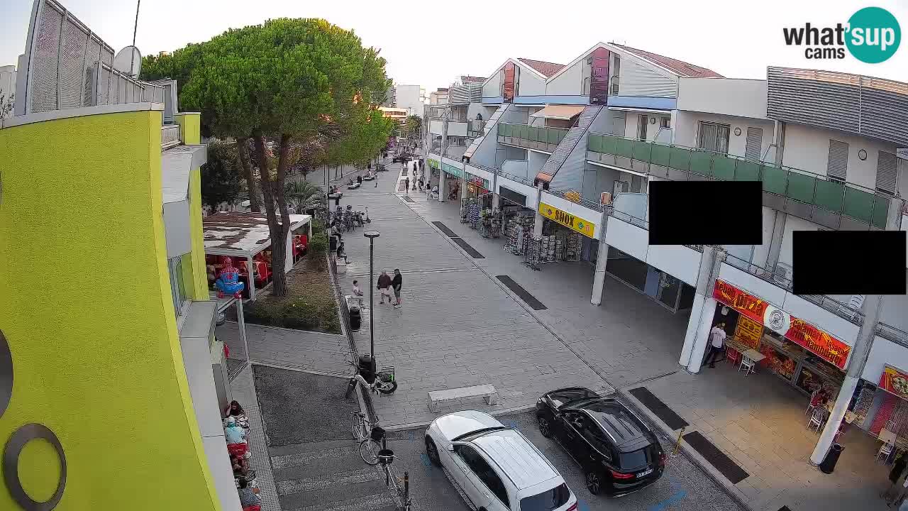 Webcam Rue Commerçante de Bibione – Vue en direct