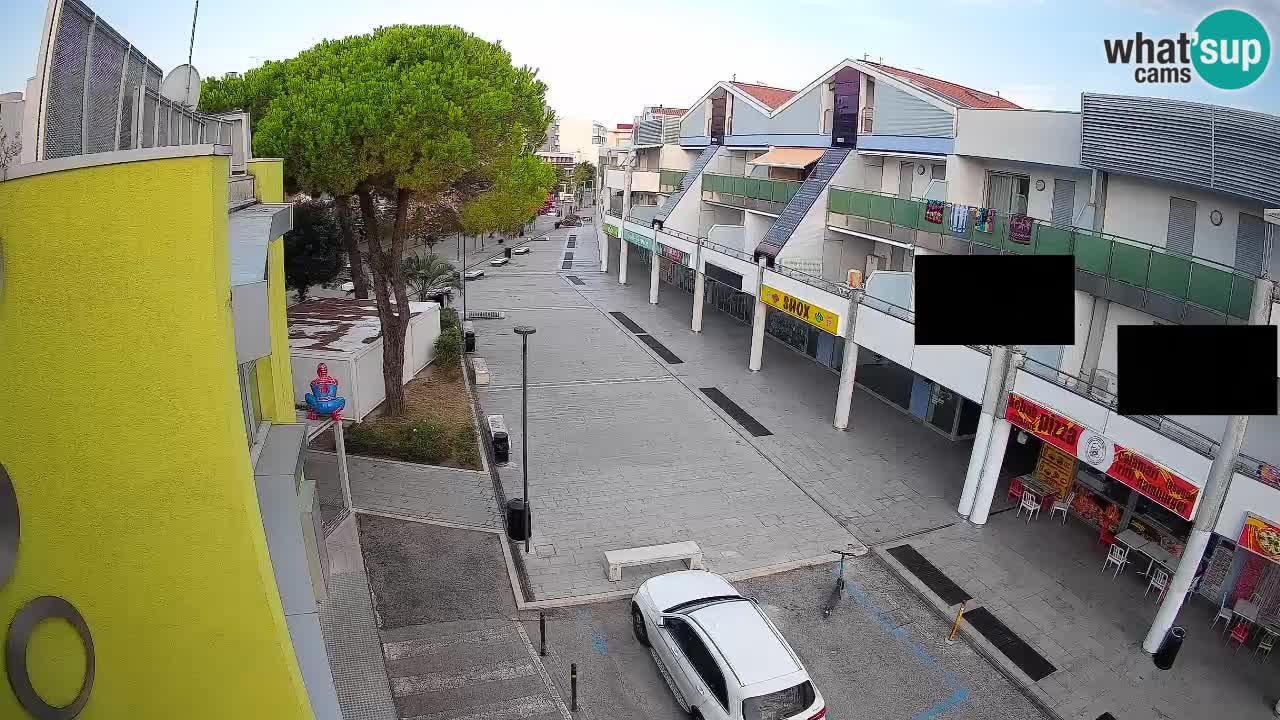 Webcam Via dello Shopping Bibione – Diretta Live