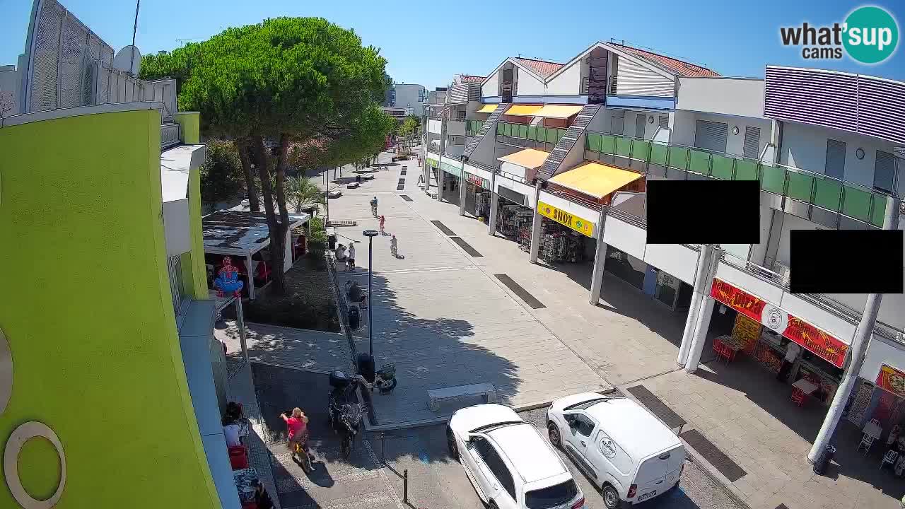 Bibione Shopping Street Webcam – Live View