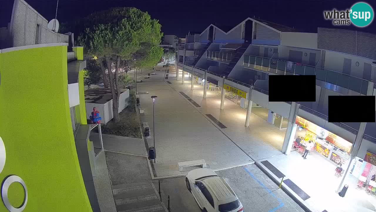 Bibione Shopping Street Webcam – Live View