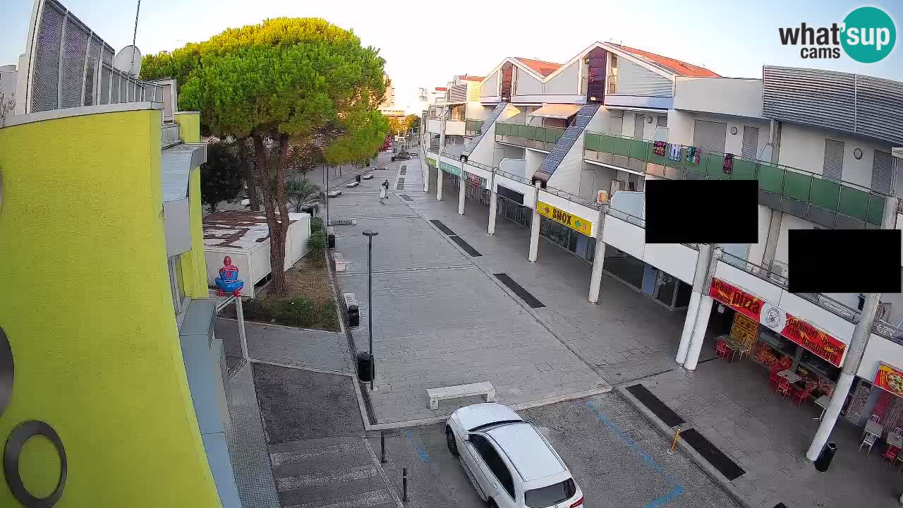 Webcam Rue Commerçante de Bibione – Vue en direct