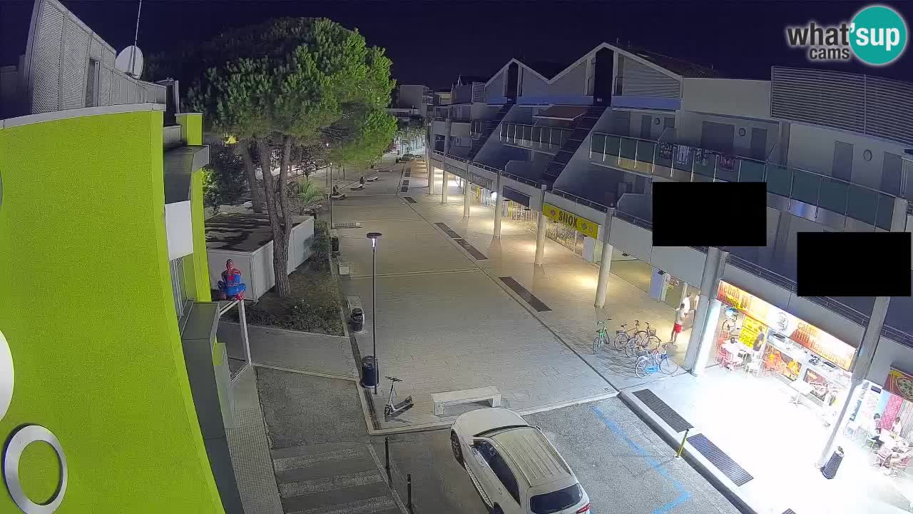 Spletna kamera Bibione Nakupovalna ulica – v živo