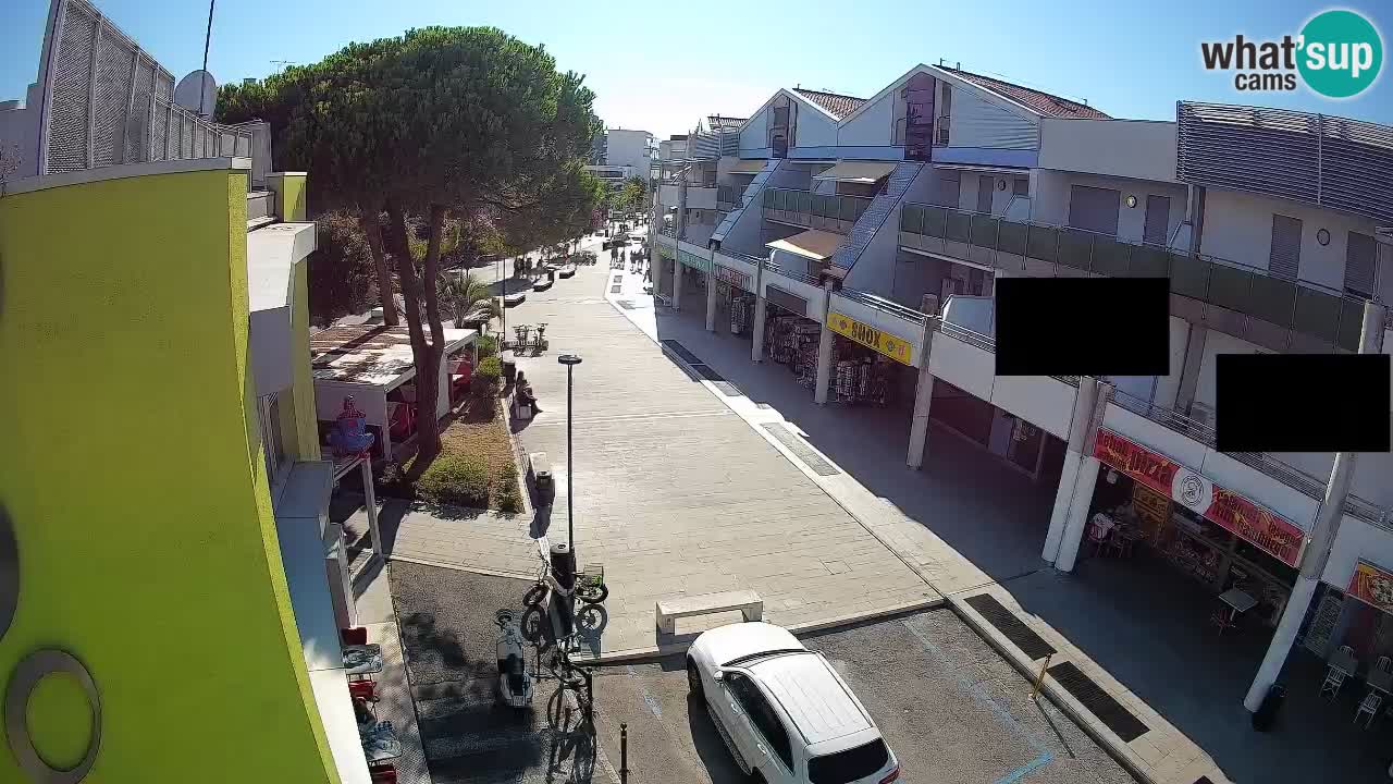 Bibione Shopping Street Webcam – Live View